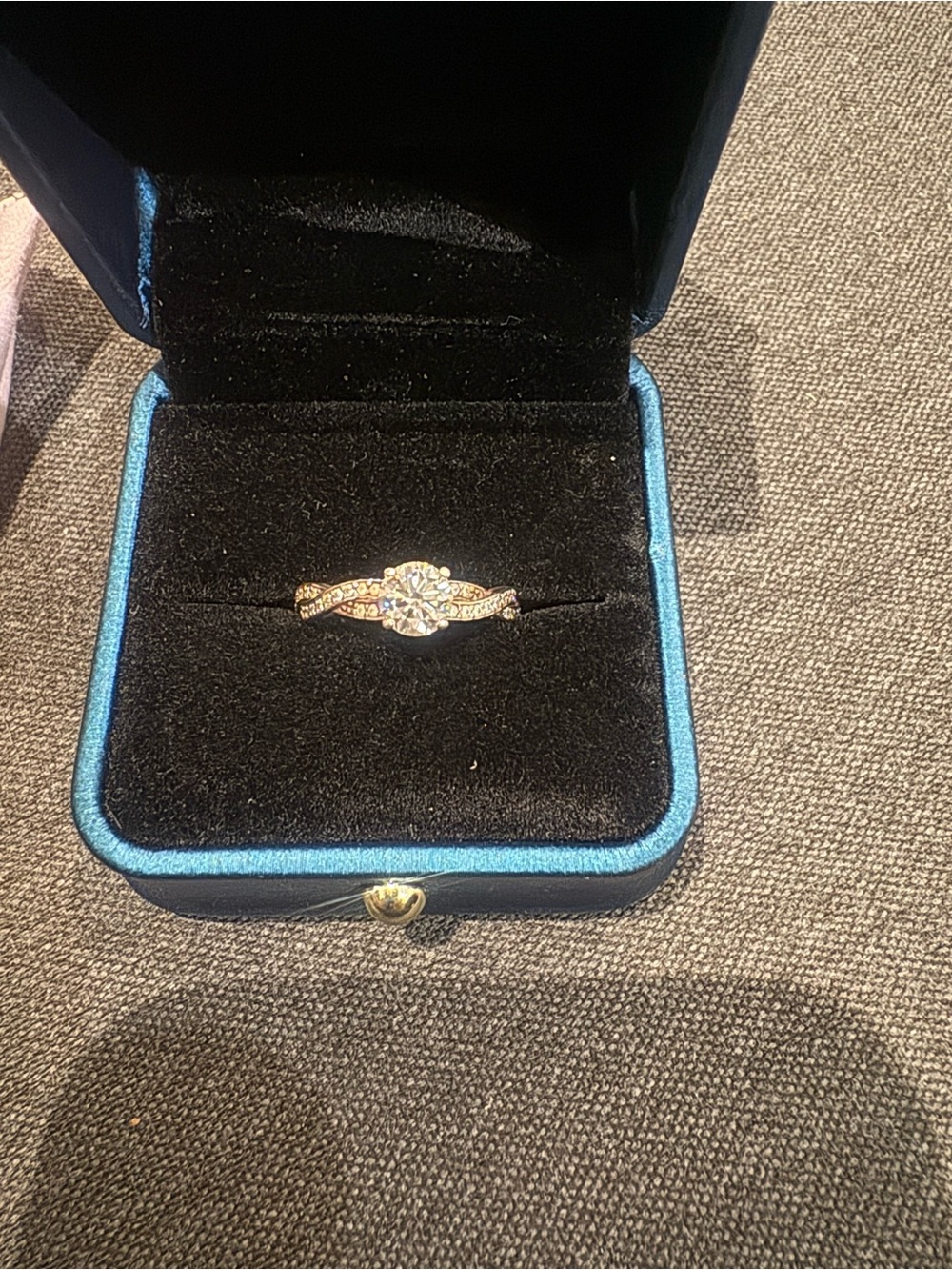 Jewelry box *no ring*